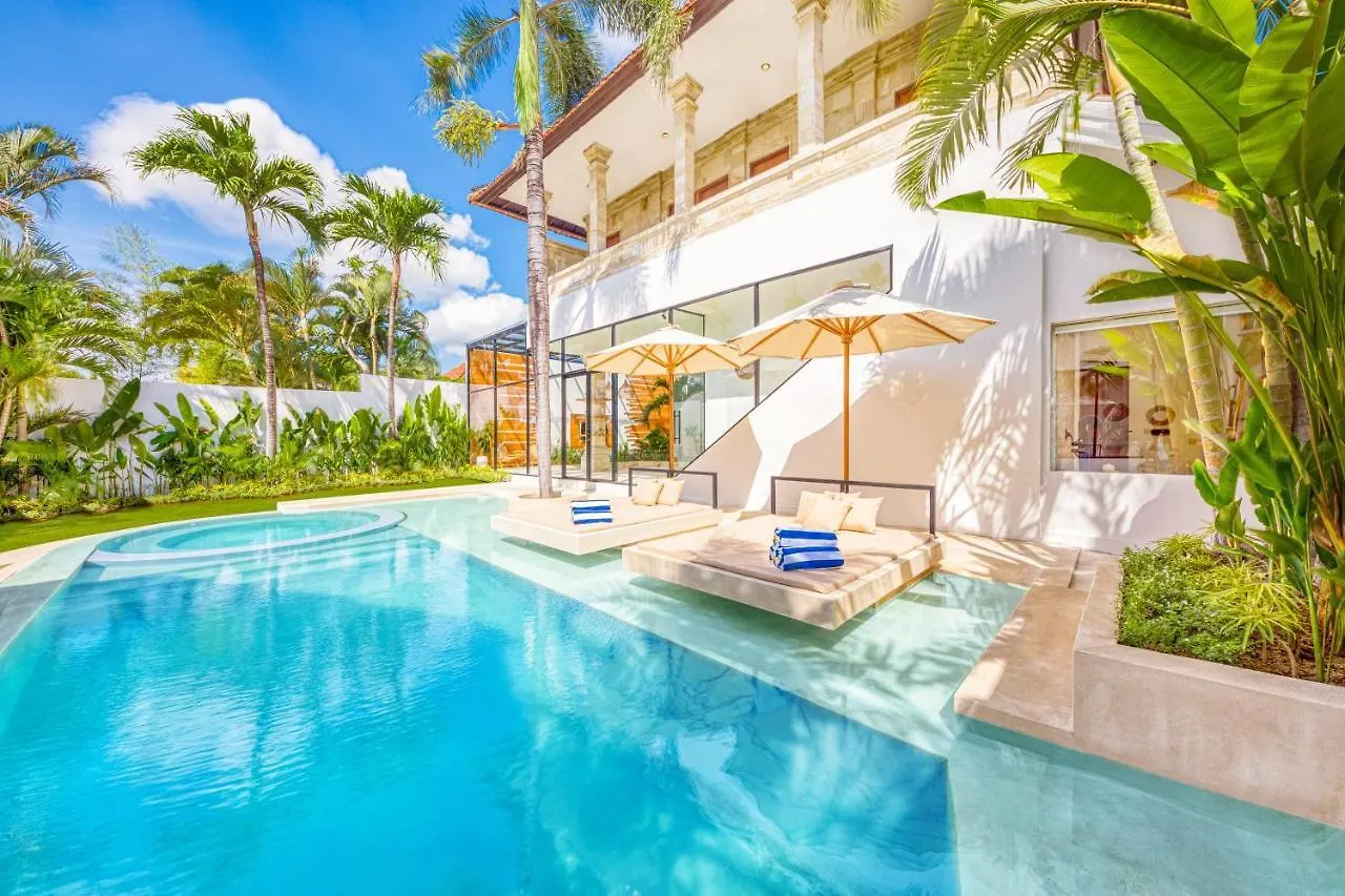 Villa Dublin - Luxury 5 Bdr W Jacuzzi & Pool Seminyak