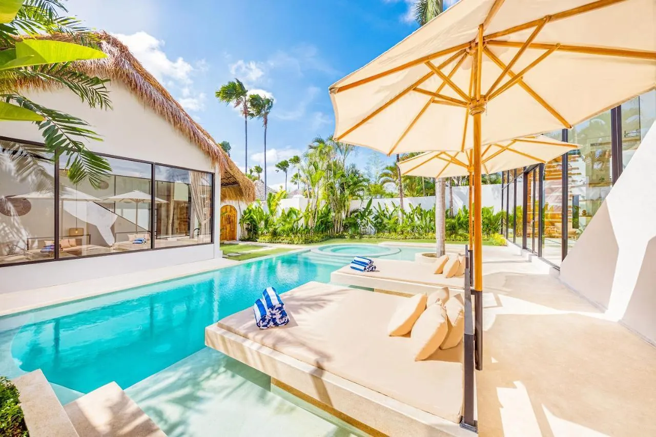 Villa Dublin - Luxury 5 Bdr W Jacuzzi & Pool Seminyak